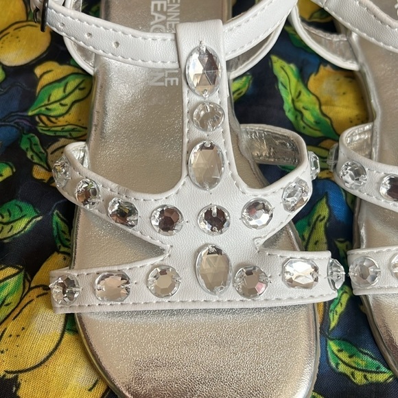 Brand New Kenneth Cole Reaction White Ankle Strap Sandals Beaded Sparkly Gems - Picture 4 of 15
